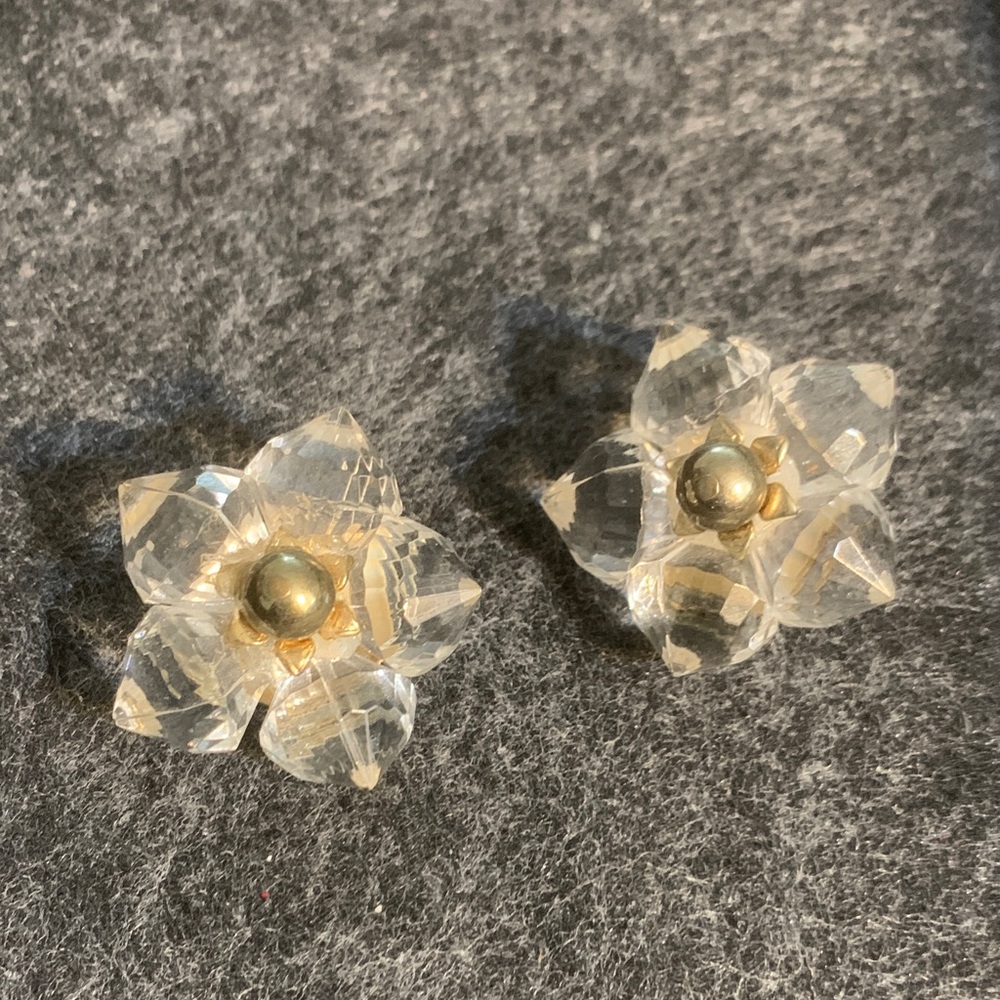 Elegant vintage Crystal Flower Clip on Earrings